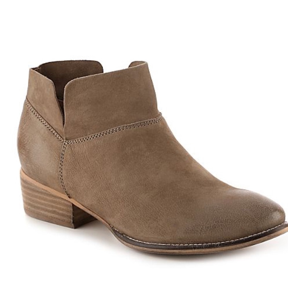 Seychelles Snare Bootie Taupe, Size 6